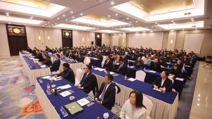 在首都科技大厦召开北京市足球运动协会第八届