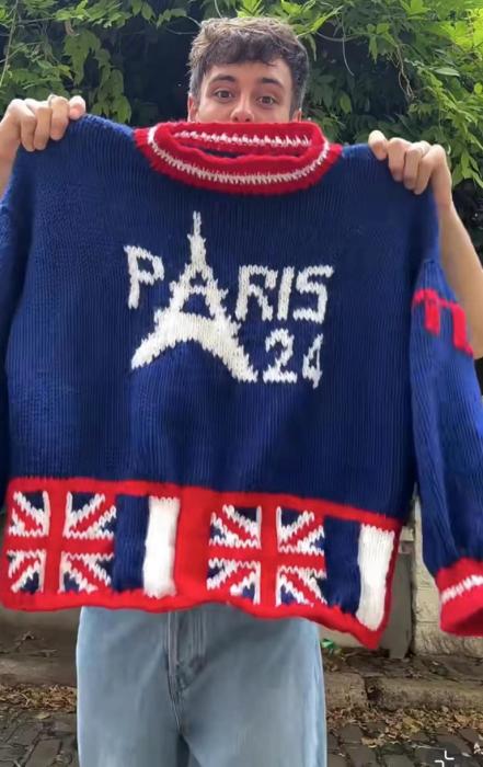 巴黎奥运奇招揭秘：肚脐贴、六边形球拍、织毛