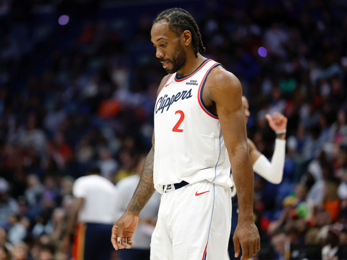 伦纳德巅峰表现遇快船重建，孤身坚守季后赛希