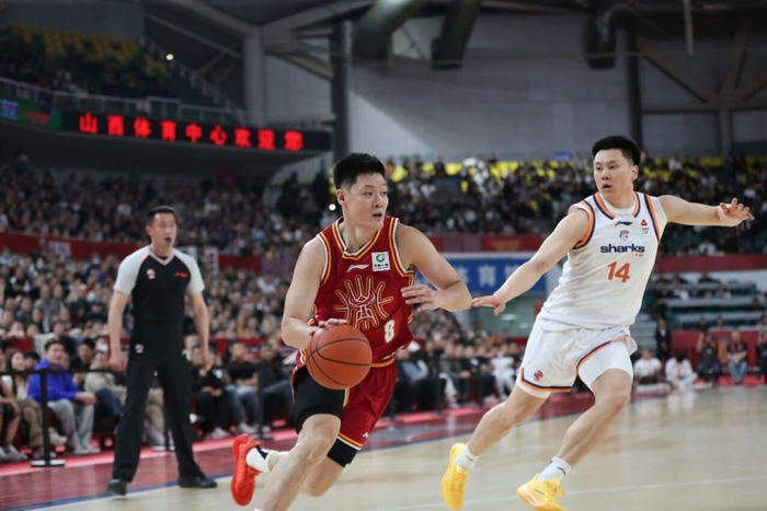 山西汾酒主场迎战上海久事 虽败犹荣展现顽强斗