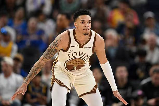 勇士新秀理查德全场零分难救主 快船终结两连败