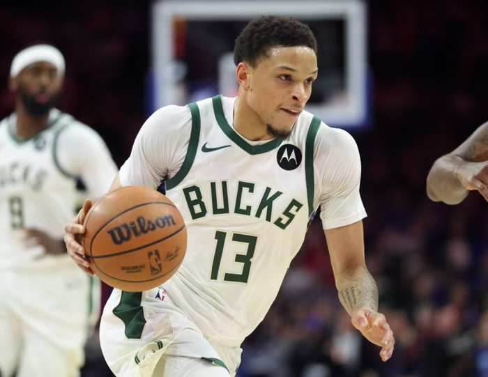 灰熊新星吕佩尔三双爆发 破解开拓者培养困境