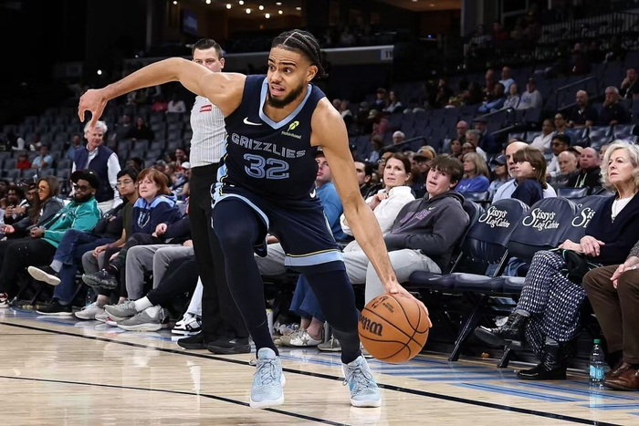 灰熊新星吕佩尔三双爆发 破解开拓者培养困境